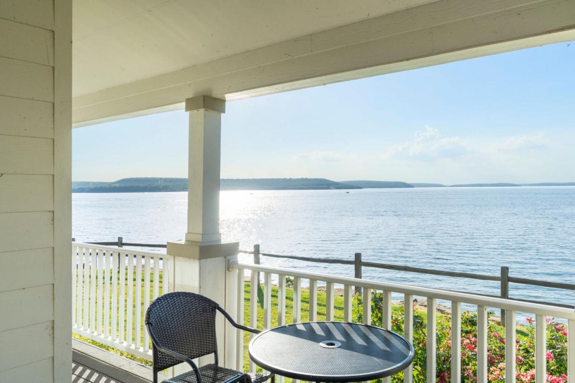 Crosstimbers Marina And Cottages Sperry Extérieur photo