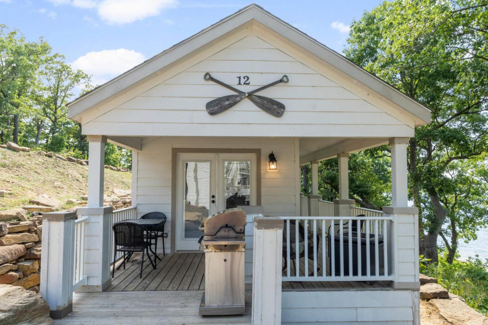Crosstimbers Marina And Cottages Sperry Extérieur photo