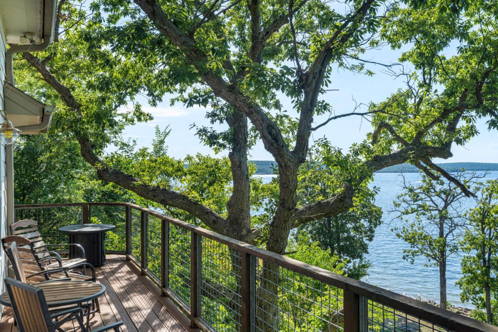 Crosstimbers Marina And Cottages Sperry Extérieur photo